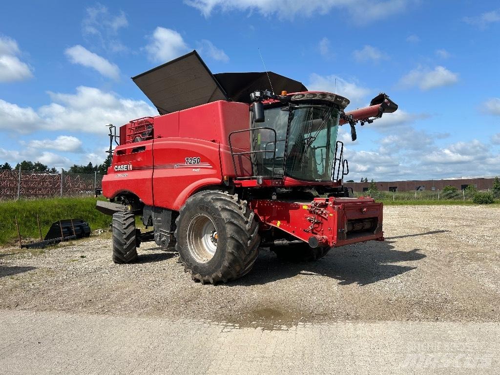 Case IH 7250 Combine de secerat