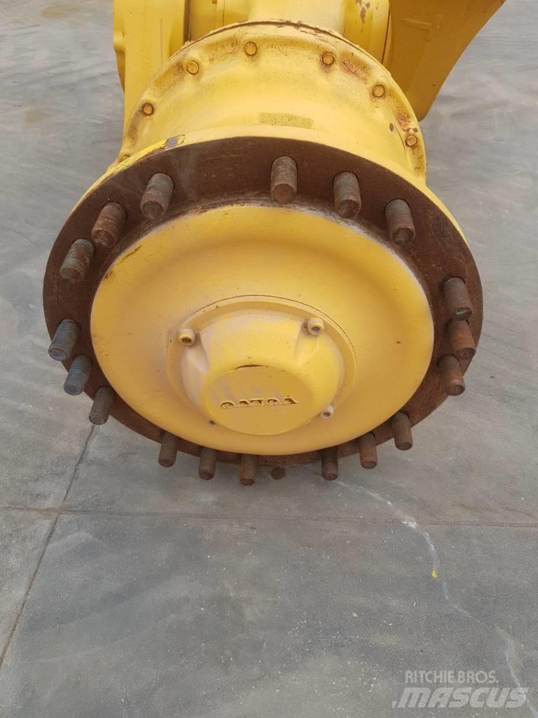 Volvo L110F G H Axe
