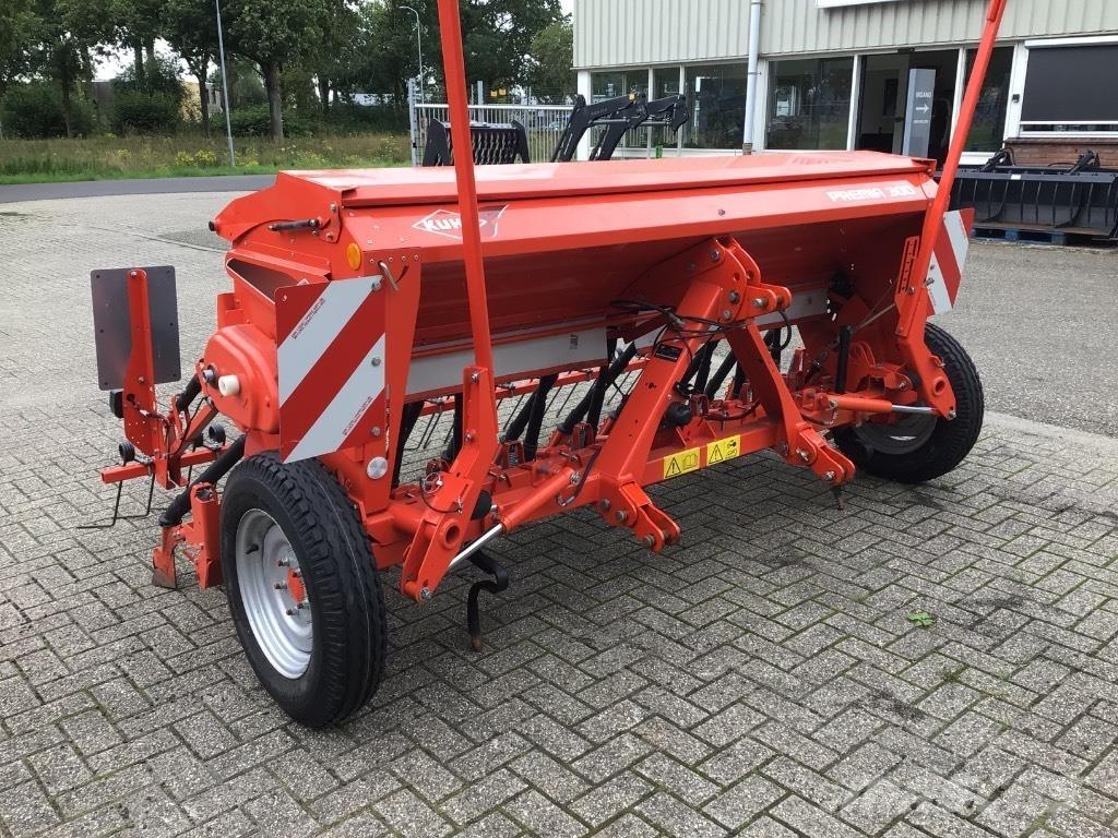 Kuhn Premia 300 Perforatoare