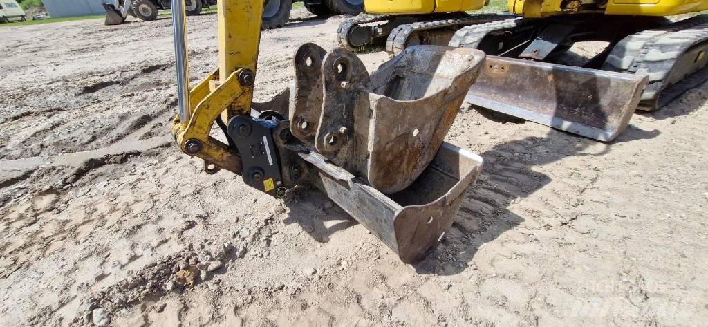 Komatsu PC 26 MR Mini excavatoare < 7t