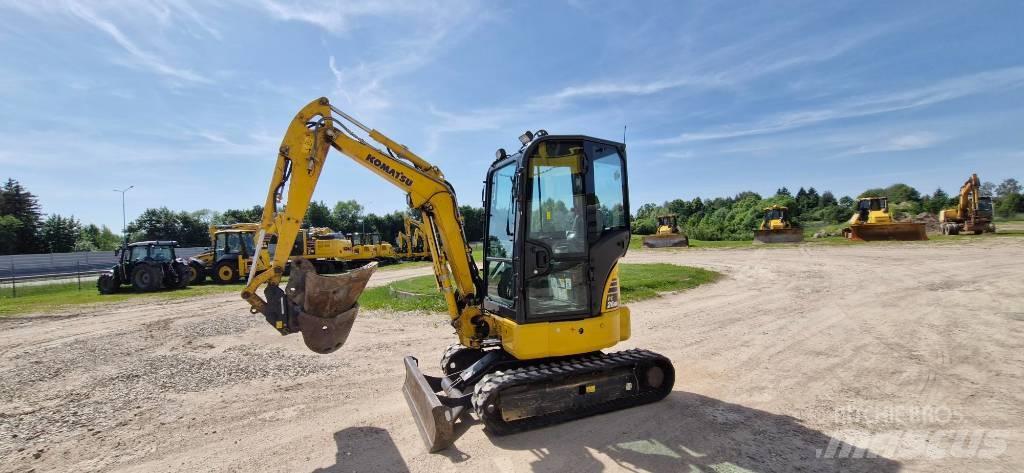 Komatsu PC 26 MR Mini excavatoare < 7t