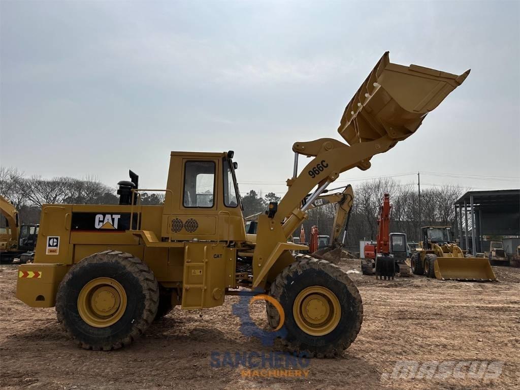 CAT 966C Incarcator pe pneuri