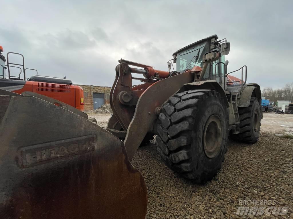Hitachi ZW 310-6 Incarcator pe pneuri