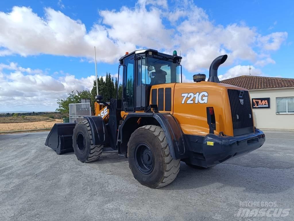 CASE 721 G Incarcator pe pneuri