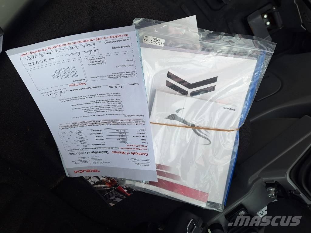 Takeuchi TB 225 Mini excavatoare < 7t