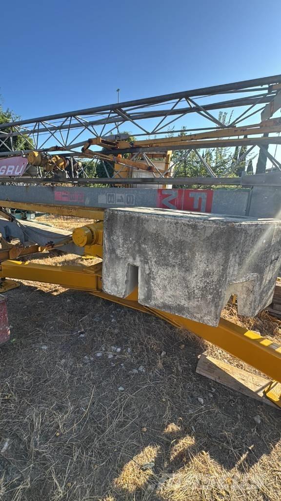 FMGRU FM RB6/18 Self erecting cranes