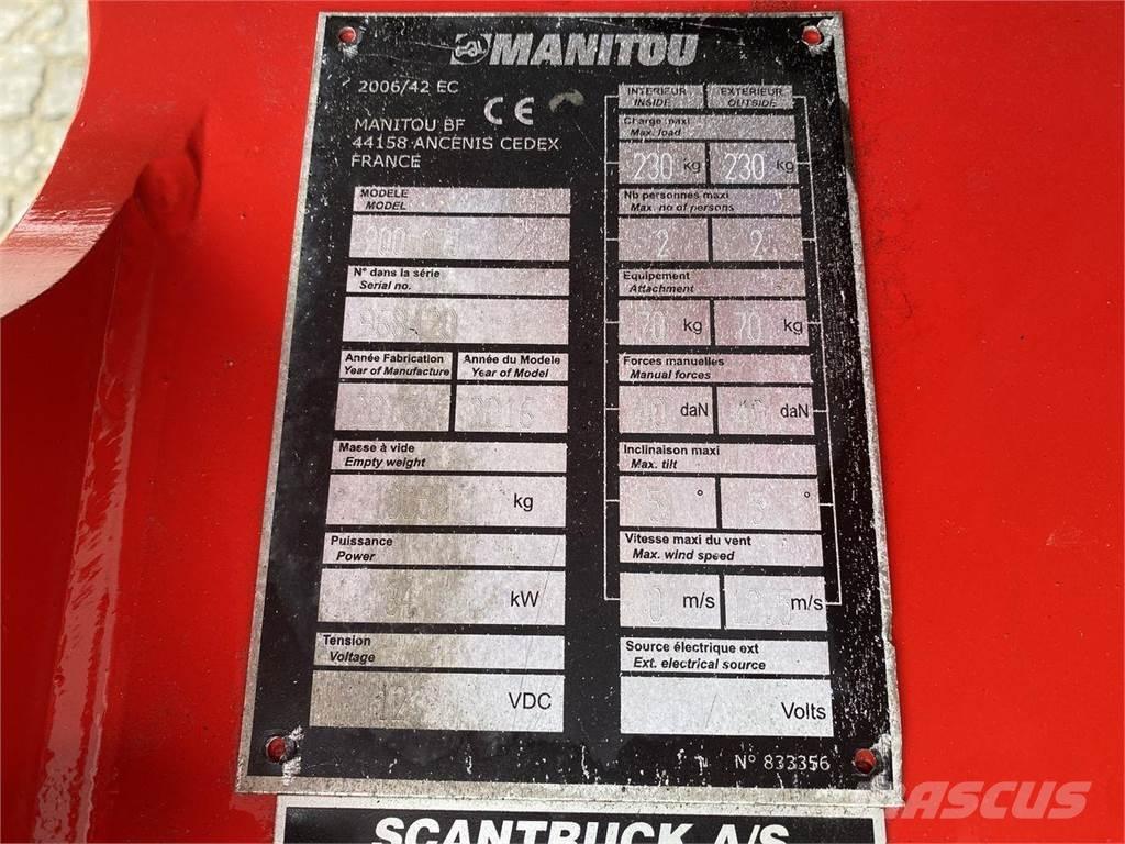 Manitou 200ATJ RC Nacele cu brat articulat