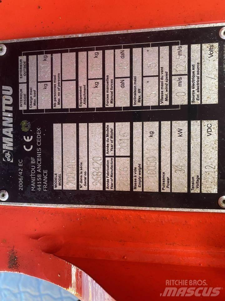 Manitou 200ATJ RC Nacele cu brat articulat