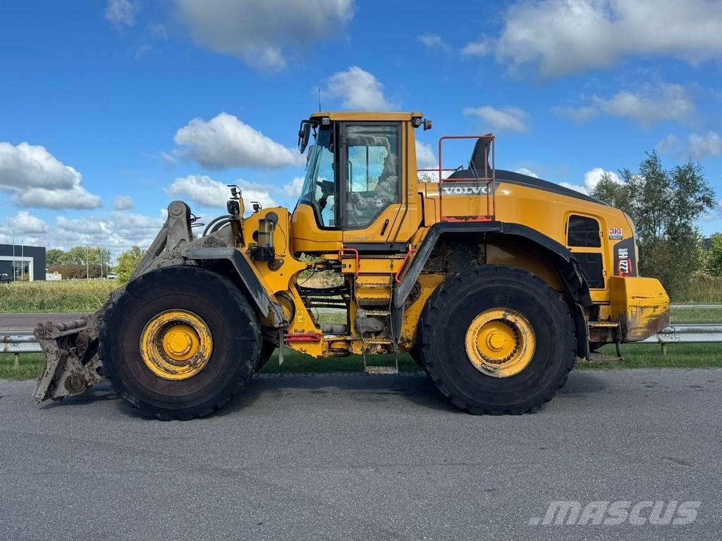 Volvo L220H Incarcator pe pneuri