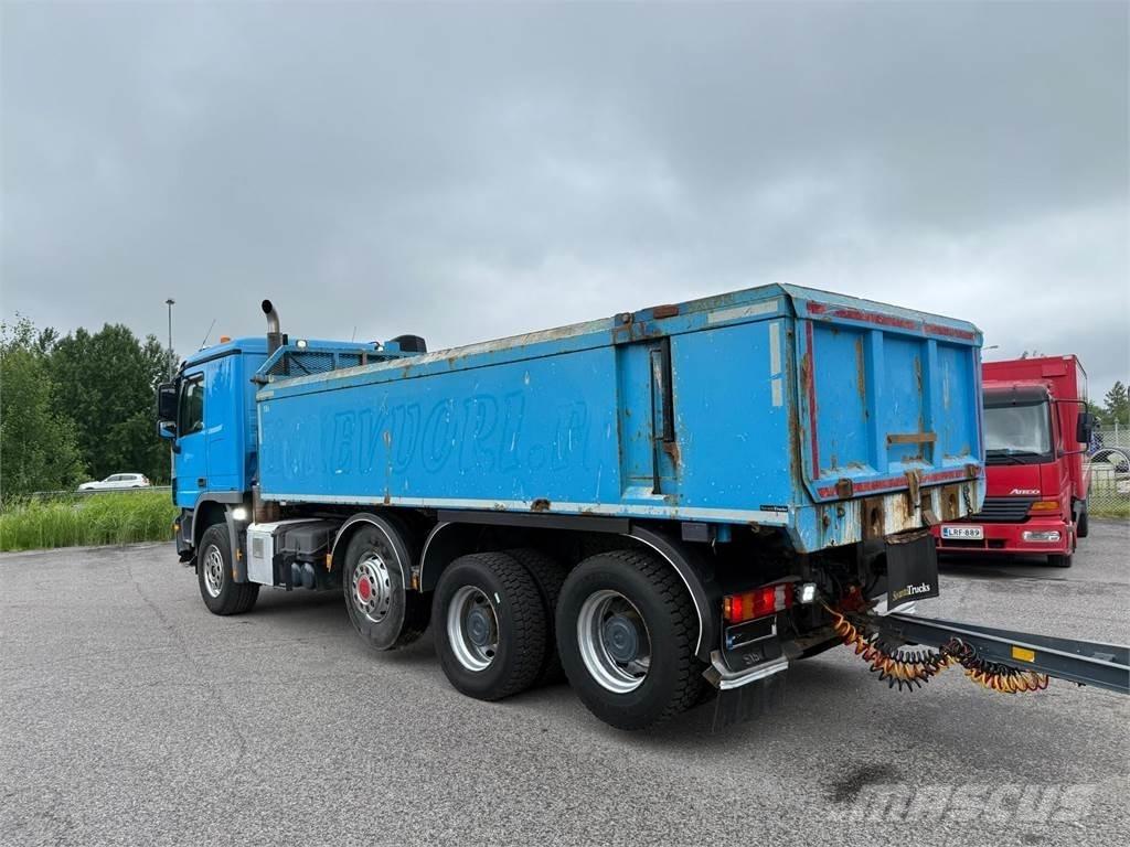 Sisu DK12M 8X4 Autobasculanta