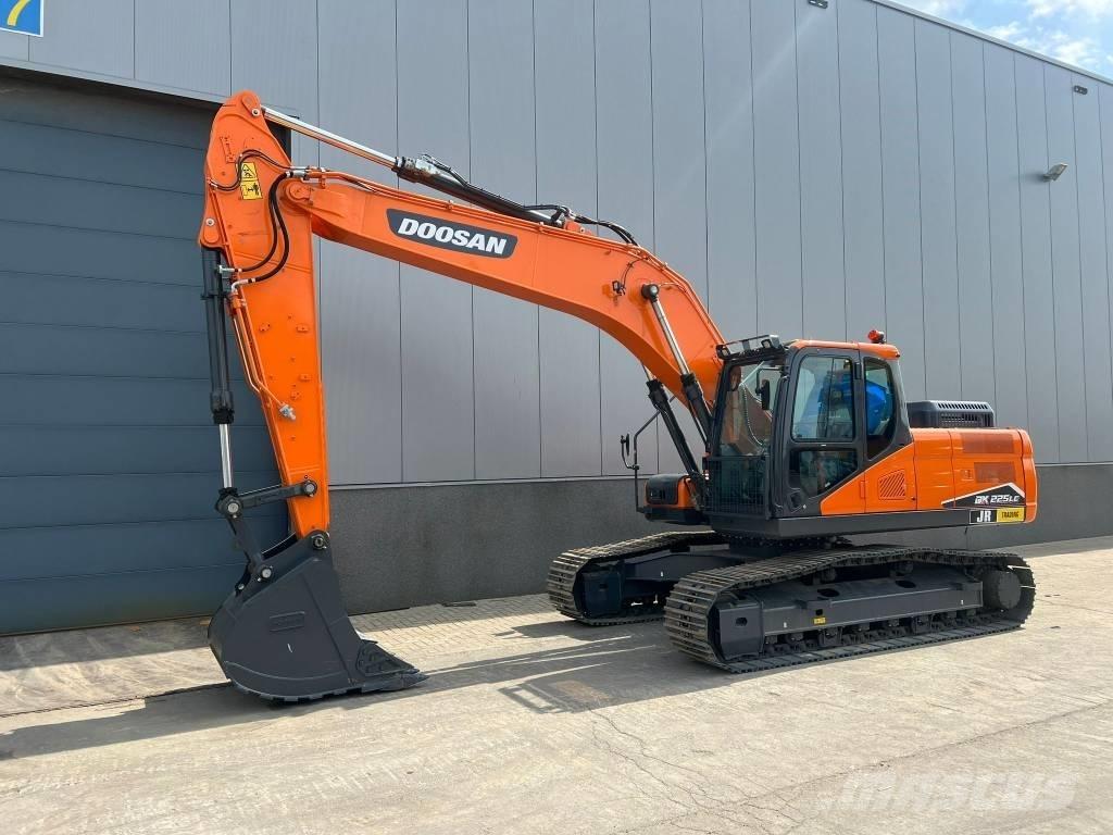 Doosan DX 225 LC-7M Excavatoare pe șenile
