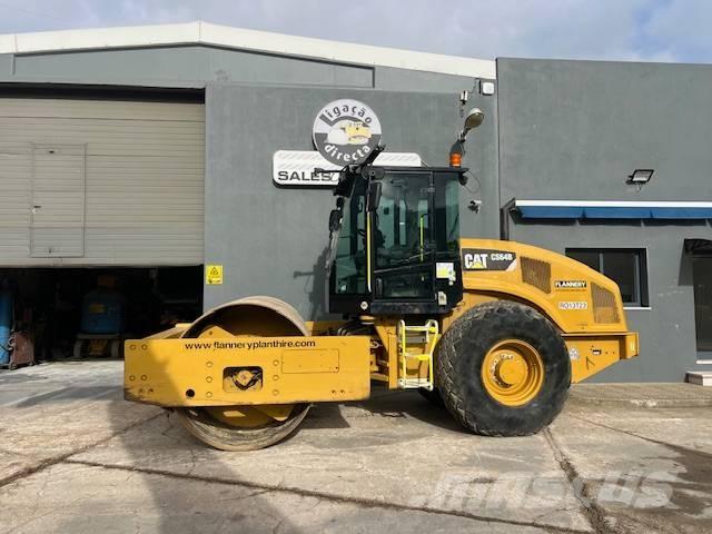 CAT CB 64 Cilindri compactori dubli