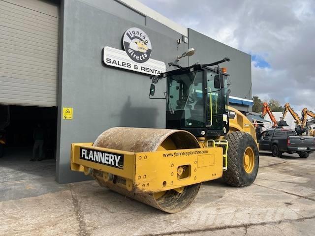 CAT CB 64 Cilindri compactori dubli