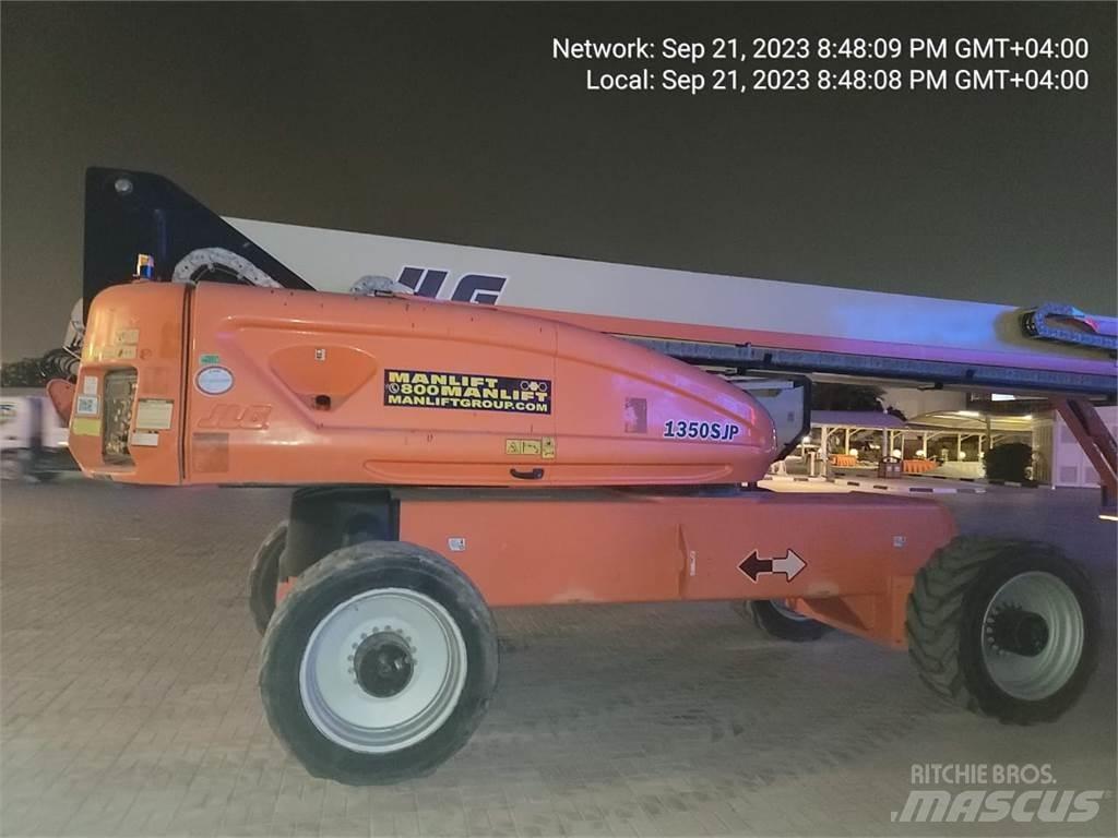 JLG 1350SJP Nacele cu brat telescopic