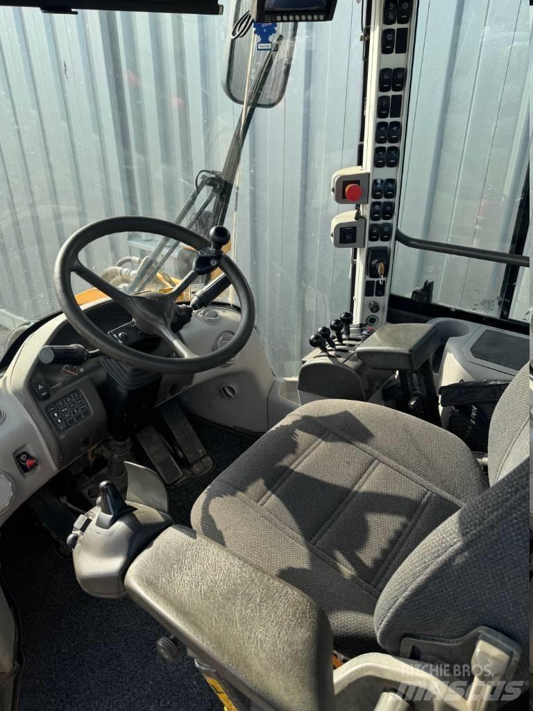 Volvo L 90 G Incarcator pe pneuri