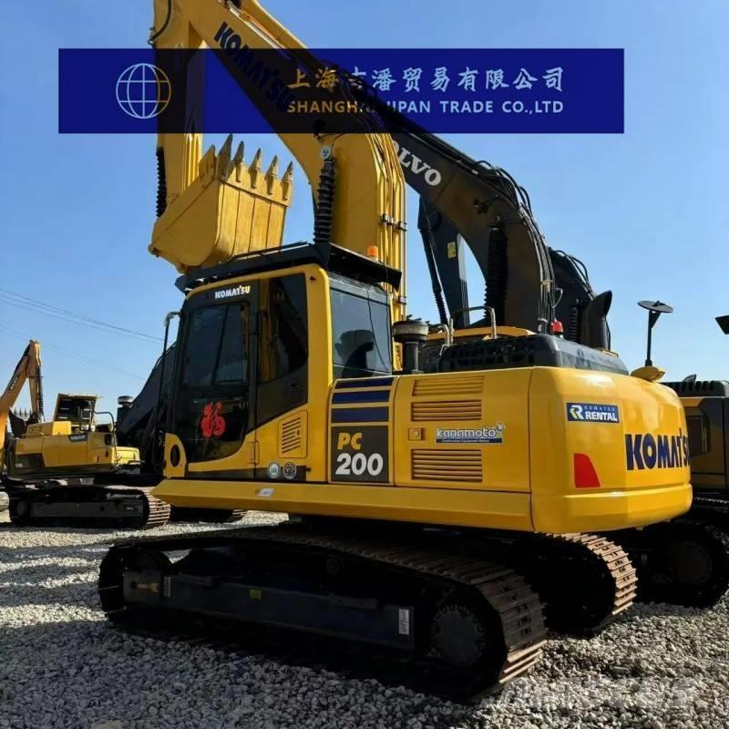 Komatsu PC 200 Excavatoare pe șenile
