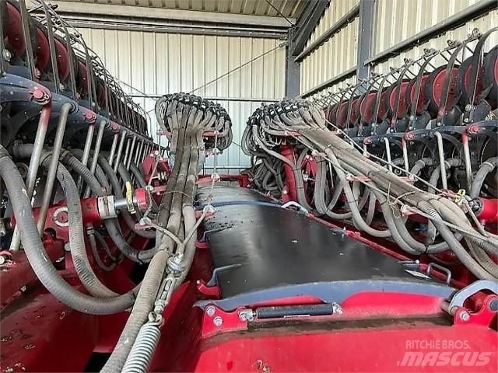 Horsch Serto 12SC Perforatoare