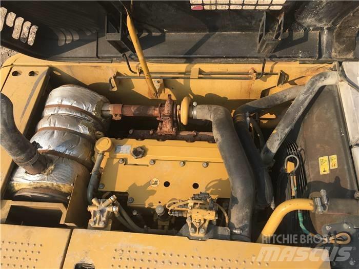 CAT 320 D Excavatoare pe șenile
