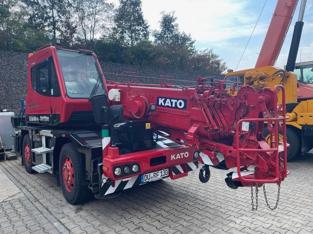 Kato CR-130Rf Macara teren accidentat