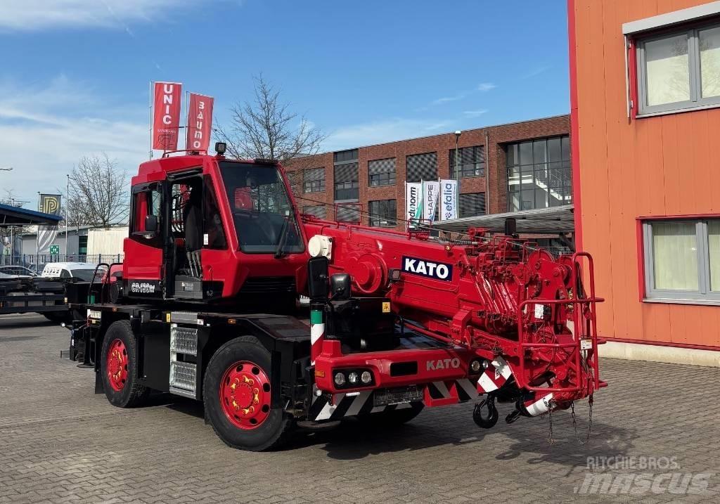 Kato CR-130Rf Macara teren accidentat
