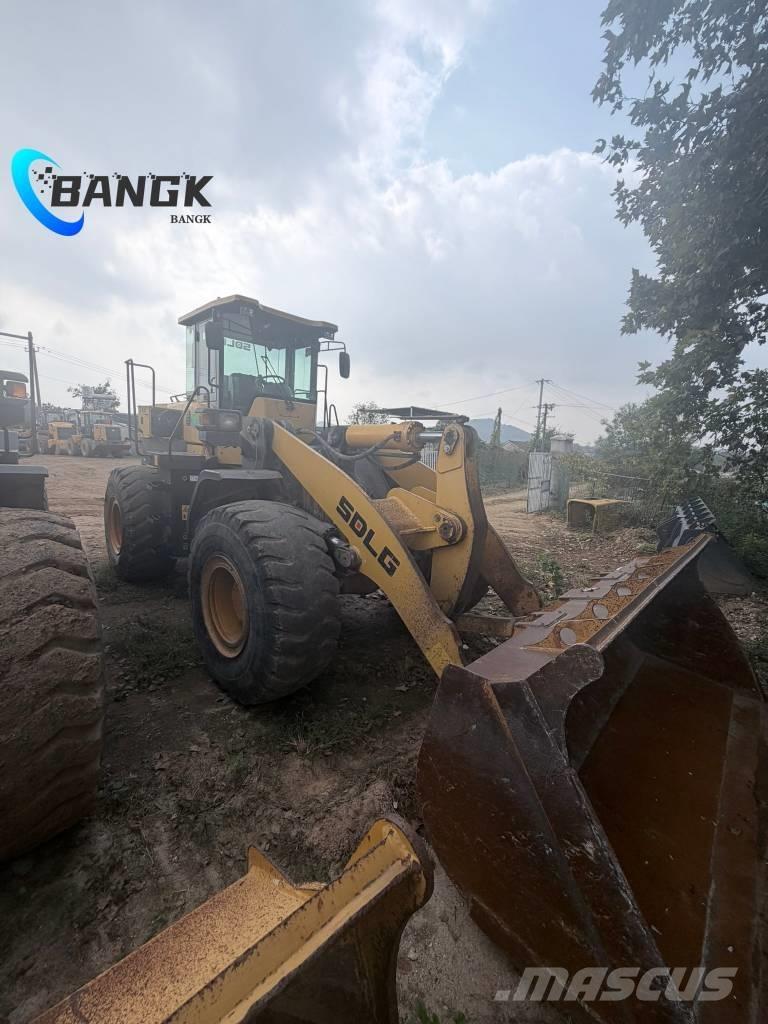 SDLG L 955 F Incarcator pe pneuri