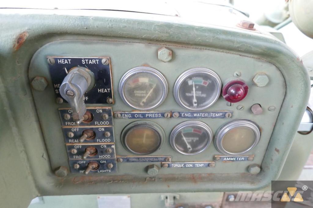 CAT D7F Ex-army Buldozere pe senile