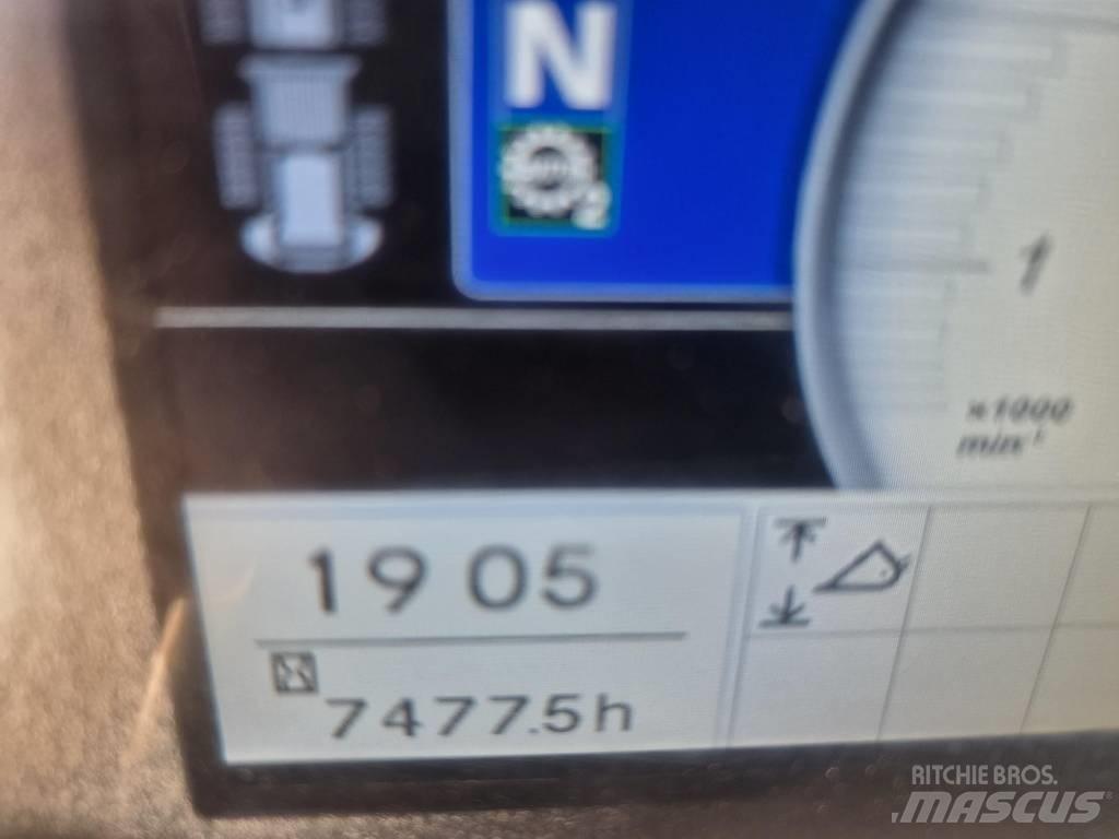 Hitachi ZW330-6 Incarcator pe pneuri