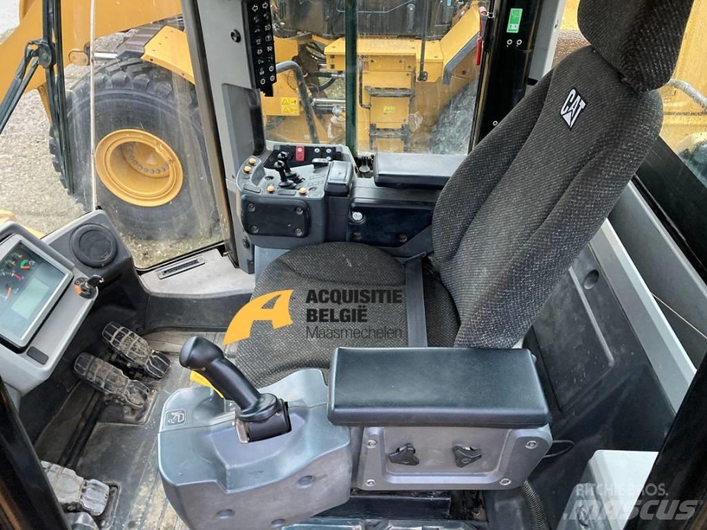 CAT 966M Incarcator pe pneuri