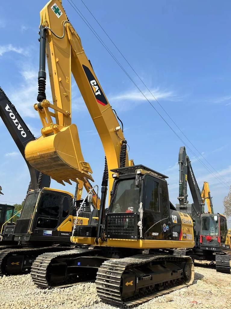 CAT 320D2 Excavatoare 7t - 12t