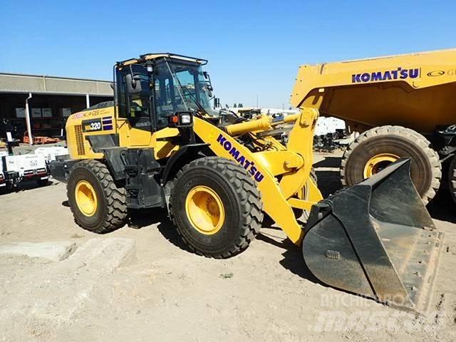 Komatsu WA320-8 Incarcator pe pneuri