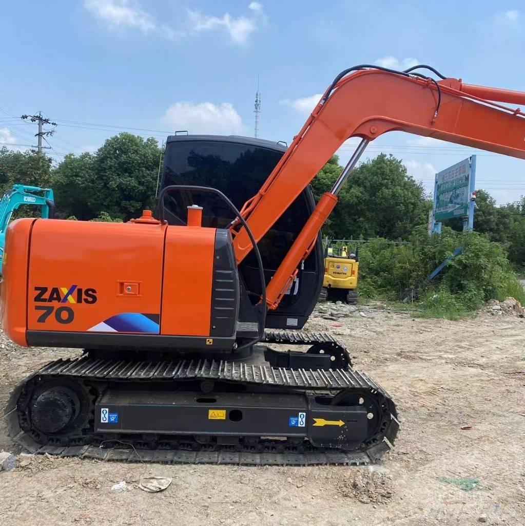 Hitachi ZX 70 Excavatoare pe șenile
