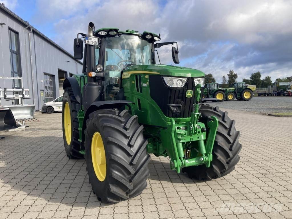 John Deere 6M240 Tractoare
