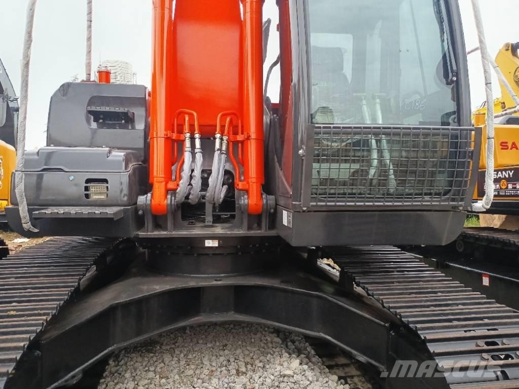 Hitachi ZX 200-3 Excavatoare pe șenile

