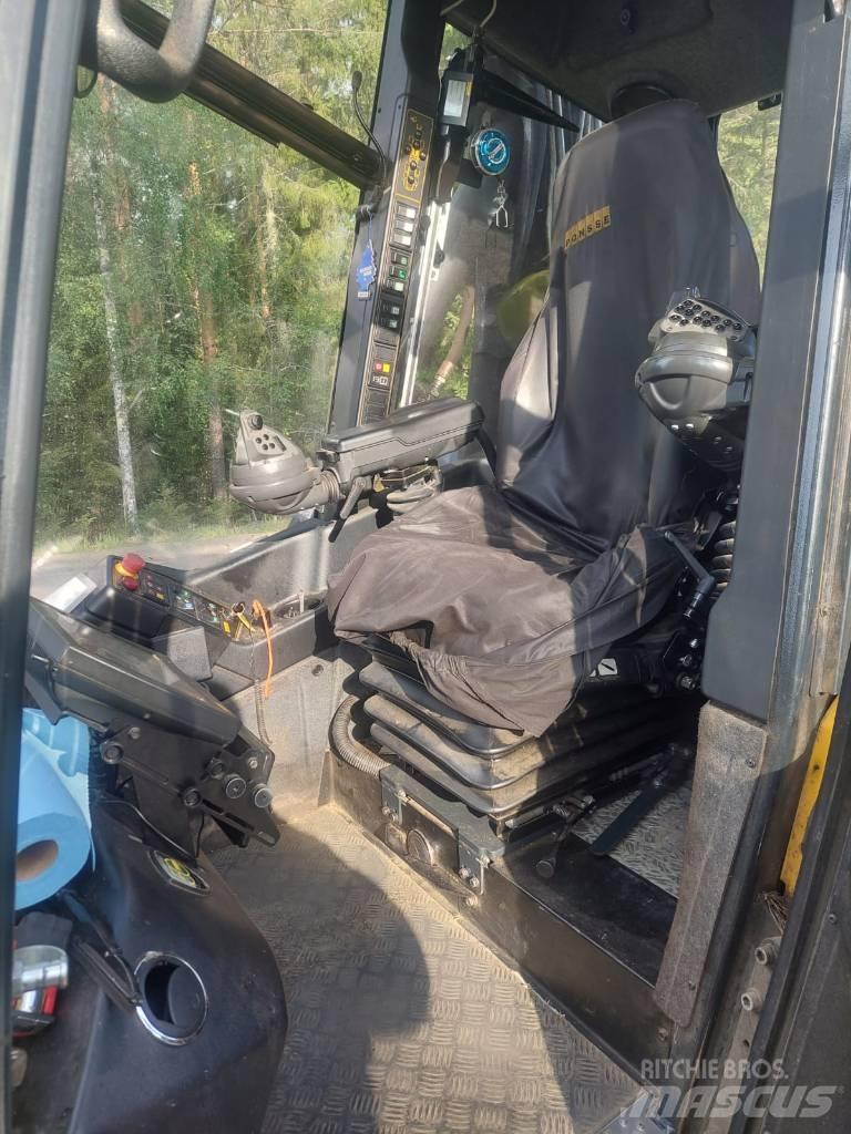 Ponsse SCORPION 8W Combine forestiere