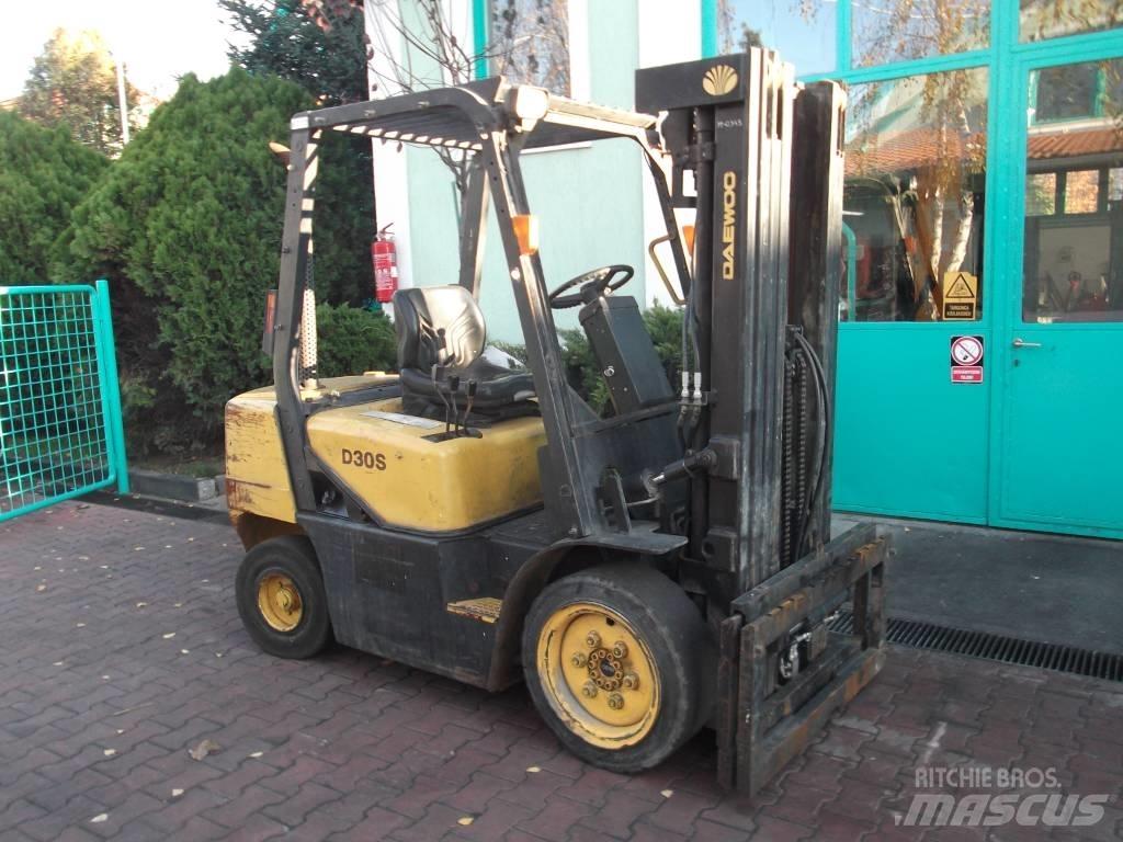 Daewoo D30S3 V-2372 Stivuitor diesel