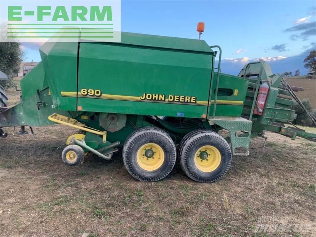 John Deere 690 Baler dreptunghiular