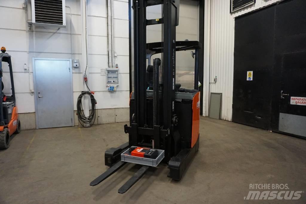 Toyota RRE140HE Stivuitor cu catarg retractabil