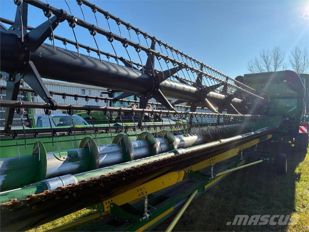 John Deere S680 Combine de secerat