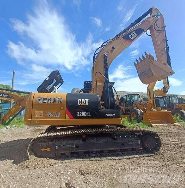 CAT 320D Excavatoare pe șenile
