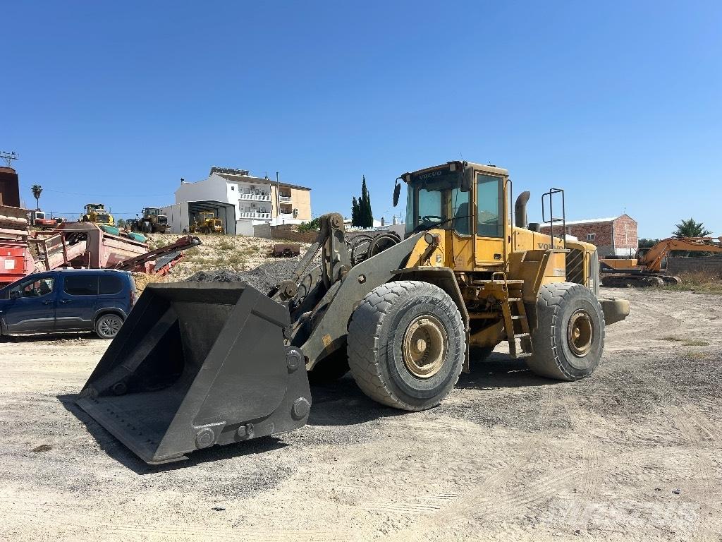 Volvo L 180 E Incarcator pe pneuri