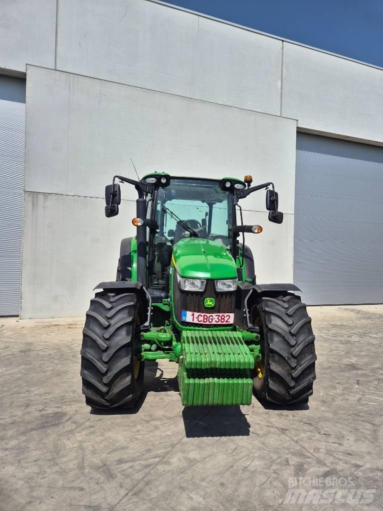 John Deere 5100 R Tractoare