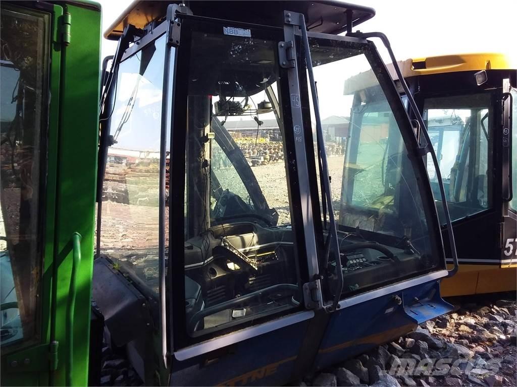 Rottne F18 Cabine si interior