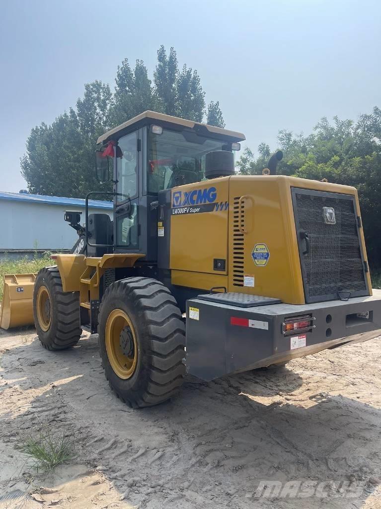 XCMG LW 300 FV Incarcator pe pneuri