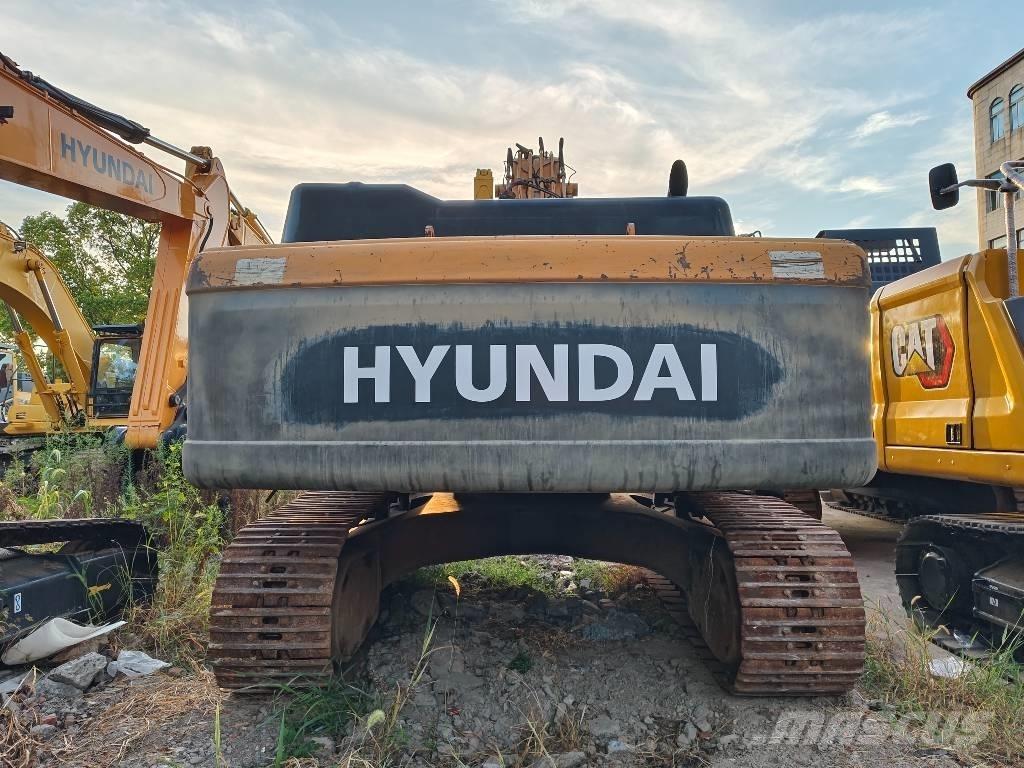 Hyundai R300LC-9S Excavatoare pe șenile
