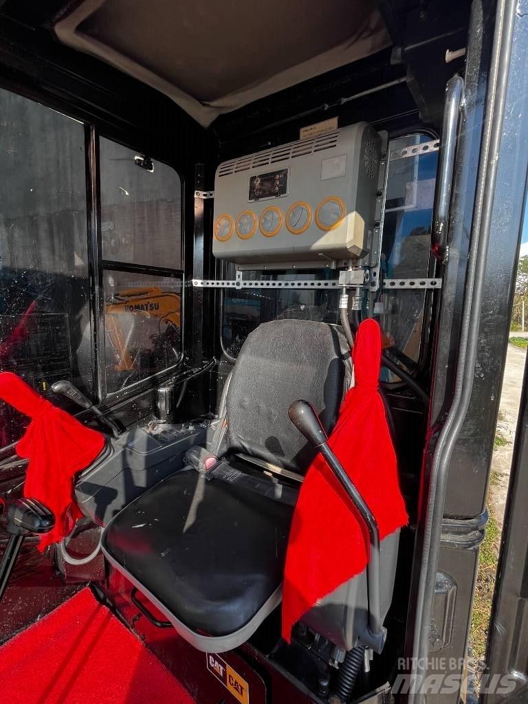 CAT 303.5ECR Excavatoare pe șenile
