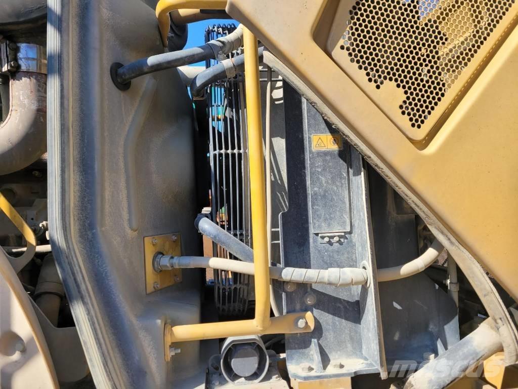 CAT 972 H Incarcator pe pneuri