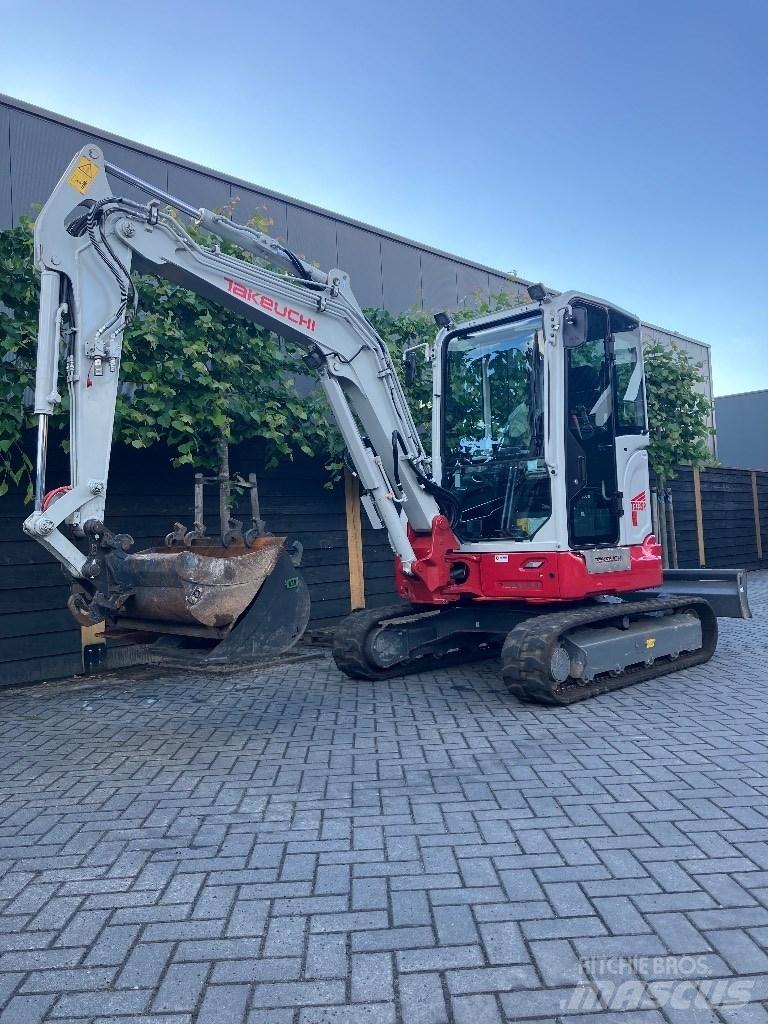 Takeuchi TB 335 R Mini excavatoare < 7t