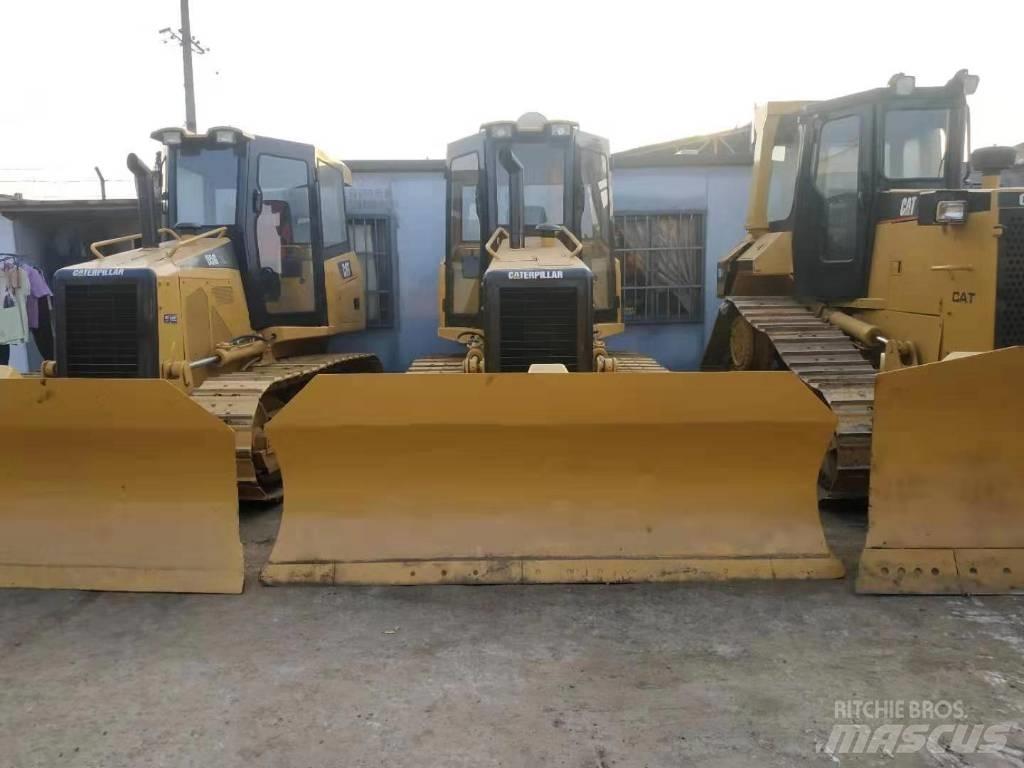 CAT D5M Buldozere pe senile