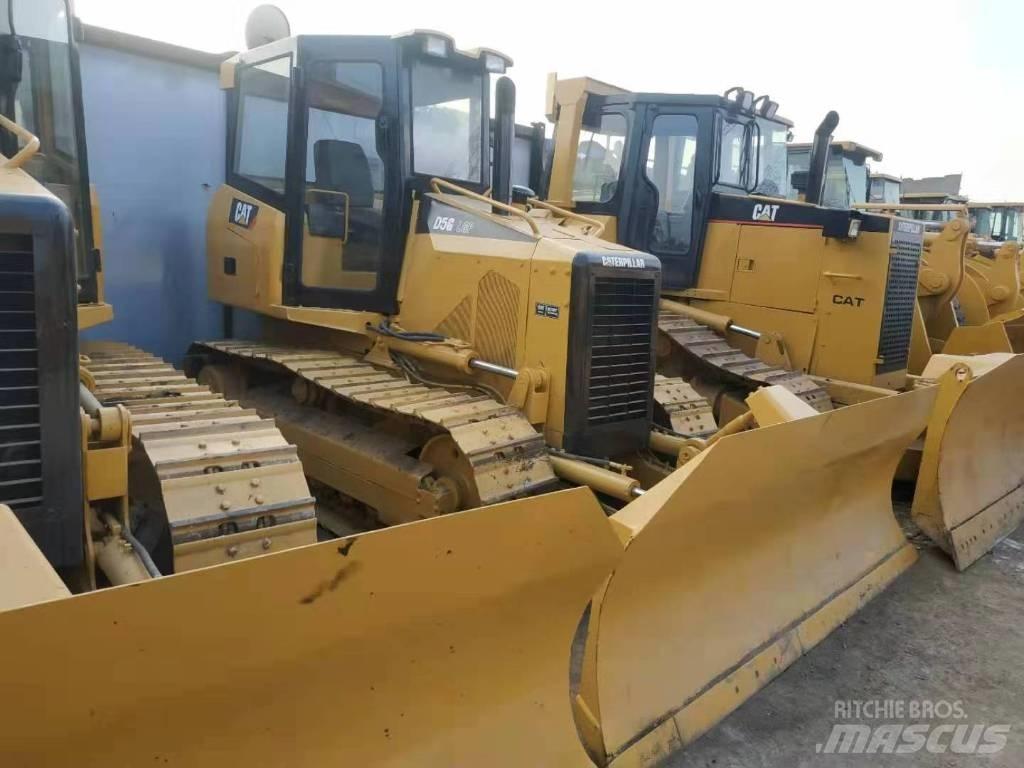CAT D5M Buldozere pe senile