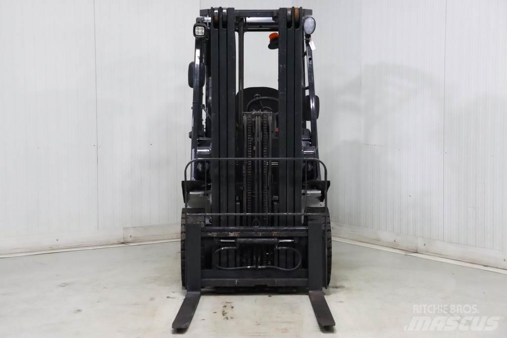 Nissan U1D2A20LQ Stivuitor GPL